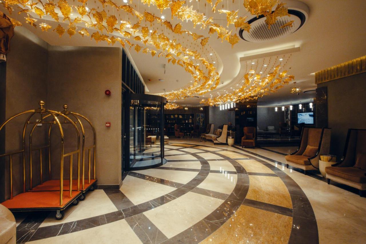 טביליסי Marjan Plaza Hotel מראה חיצוני תמונה
